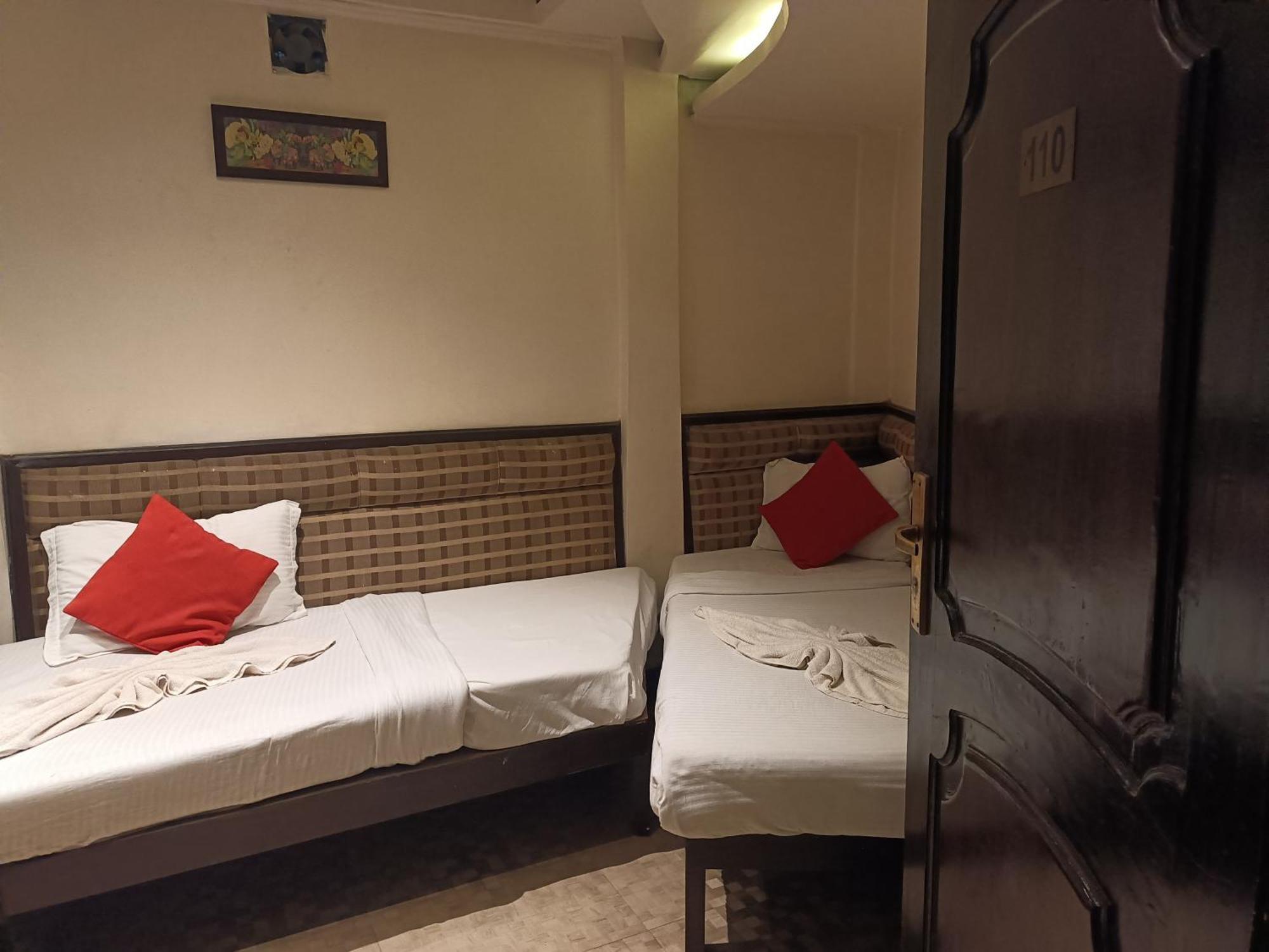 Hotel Serene Shillong Kültér fotó