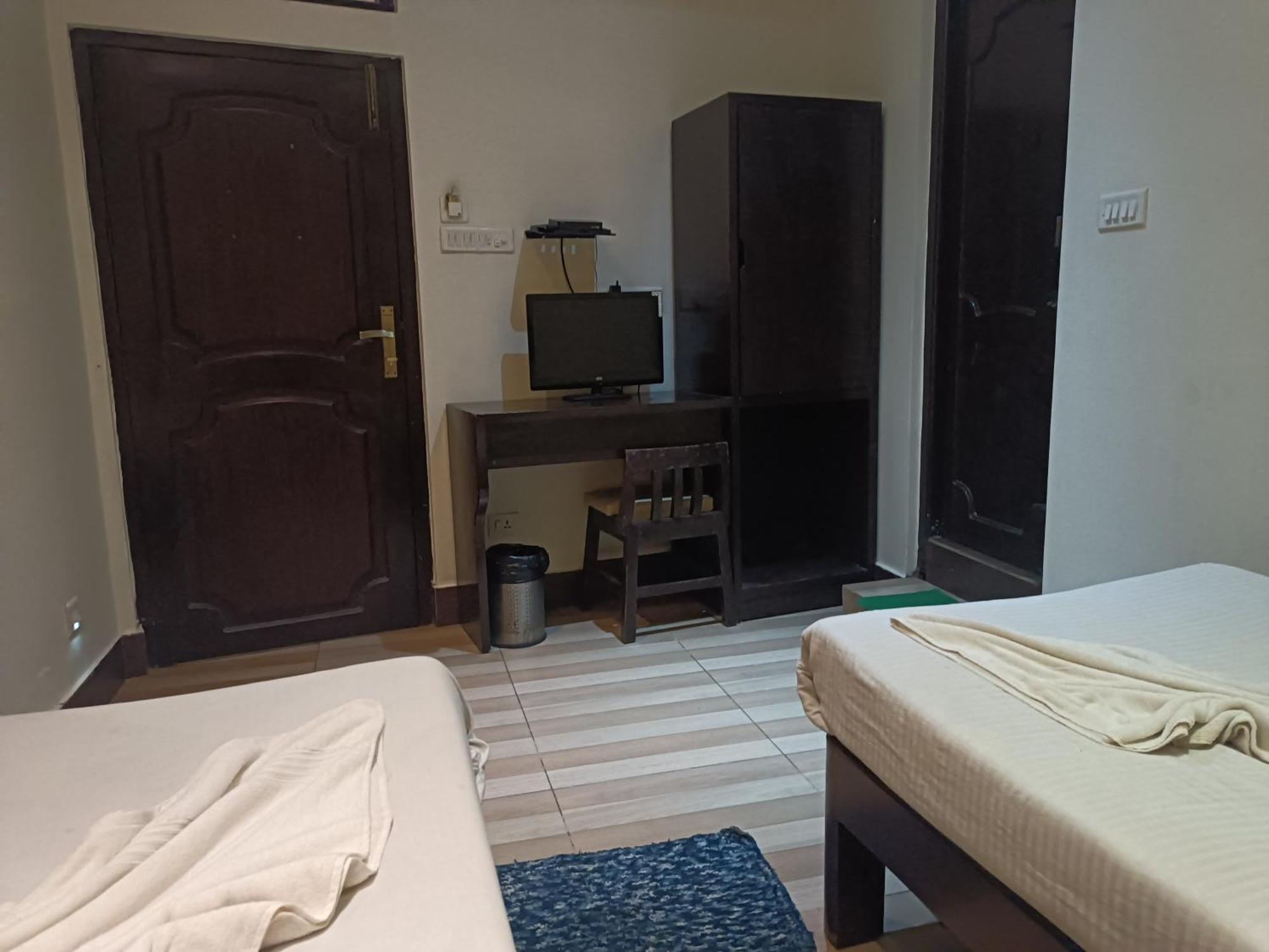 Hotel Serene Shillong Kültér fotó