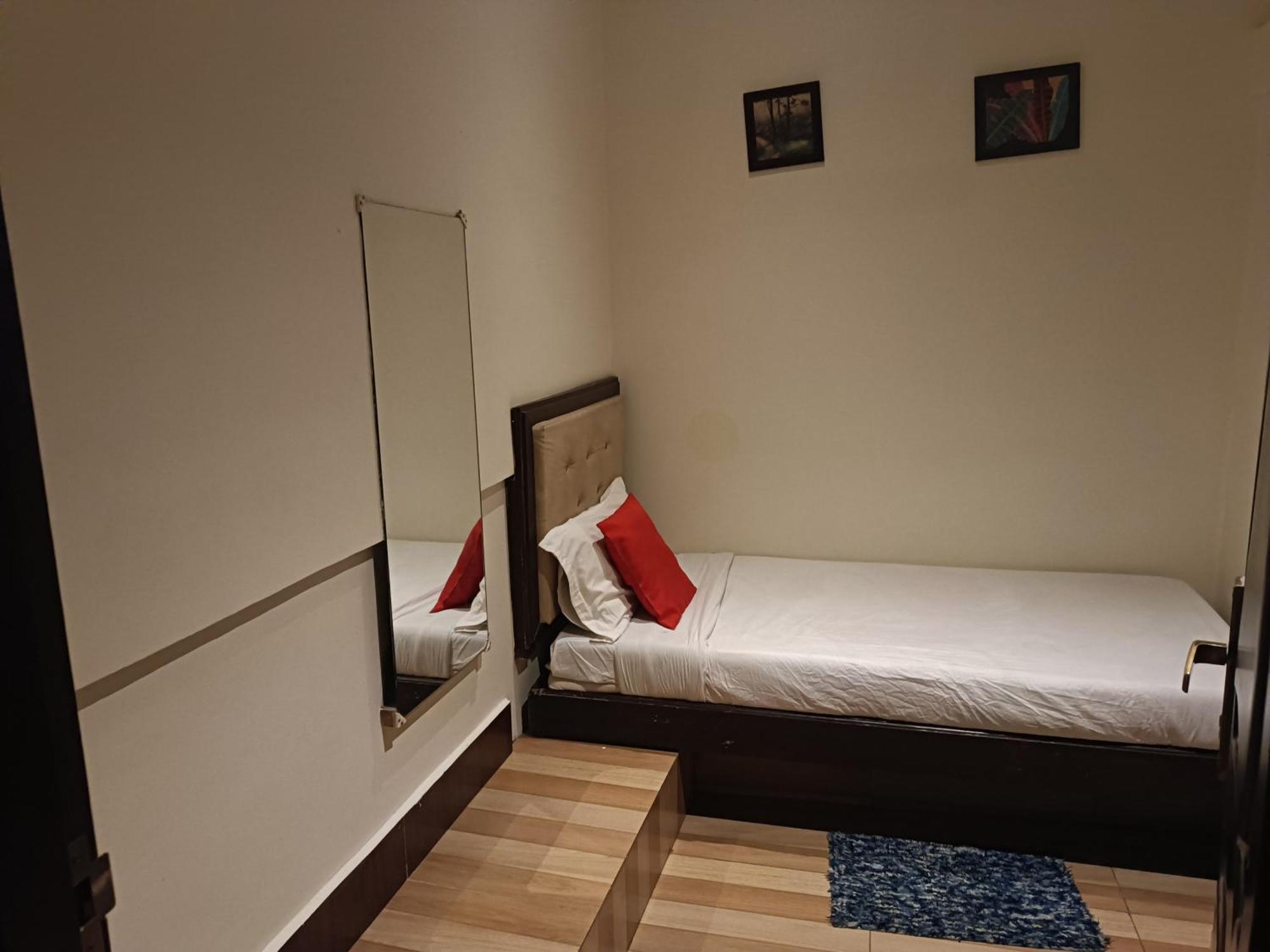Hotel Serene Shillong Kültér fotó